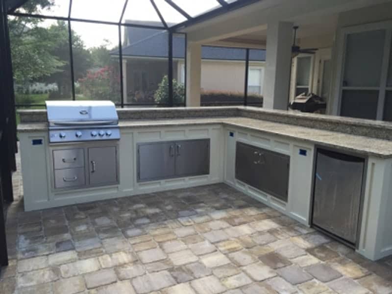 Outdoor-Kitchen