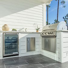 outdoor kitchen